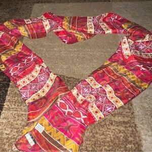 New York studio scarf